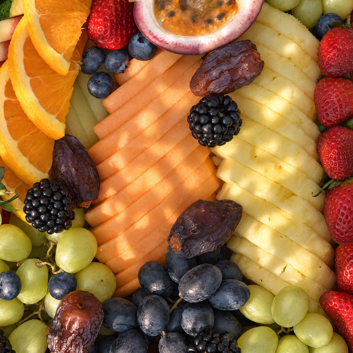 Fruit and Dates Grazing Box - Large